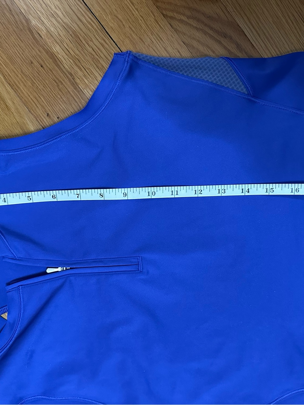 Athleta Crop Top with Zipper Size Large - Picture 5 of 5